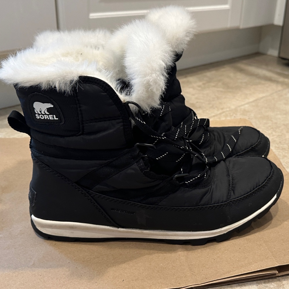Sorel Women's Black and White Snow Boots